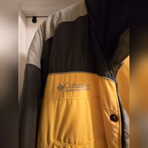 Used Good Condition Columbia Men's Performance Jacket in Yellow and Gray